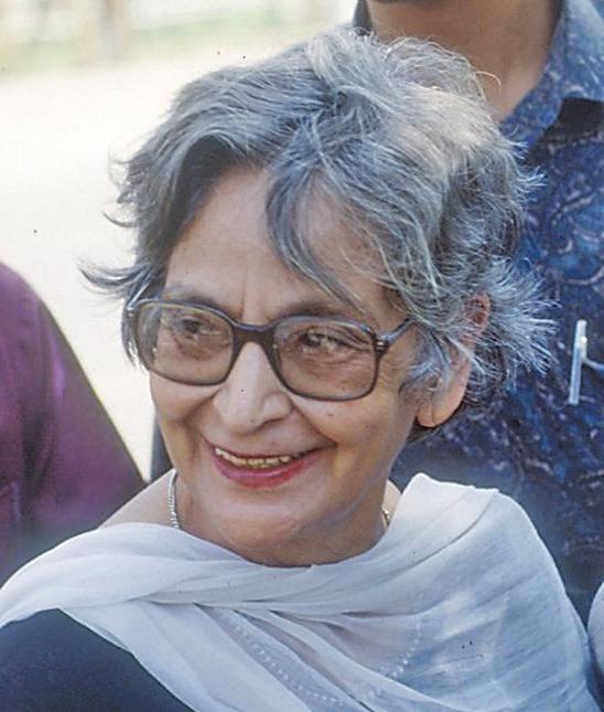 ओशो के होने से यह दुनिया सम्मानित हुई है